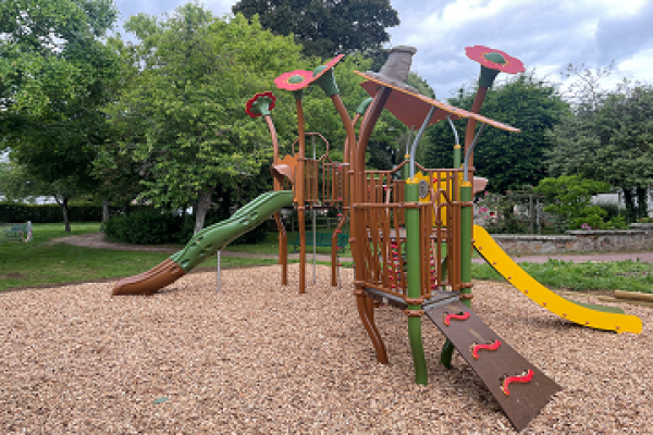 Parc de la mairie de May